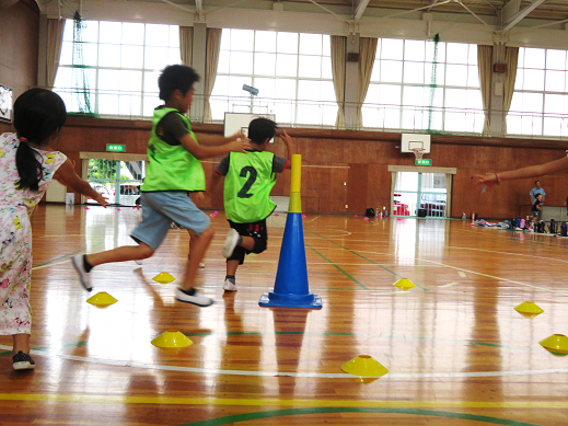 スポーツ鬼ごっこ写真