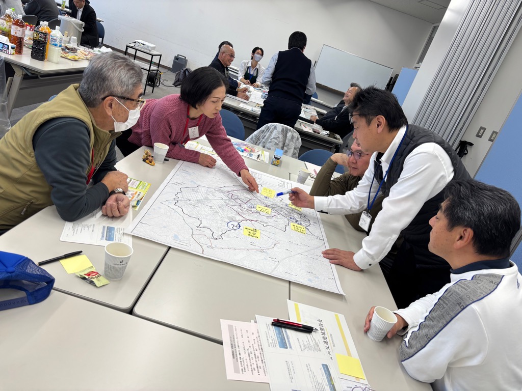 公共交通地域懇談会の様子